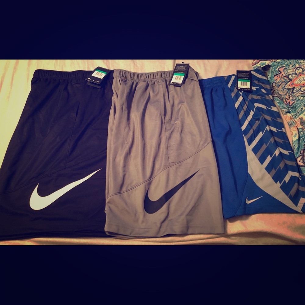 3 pairs of boys Nike XL shorts NWT
